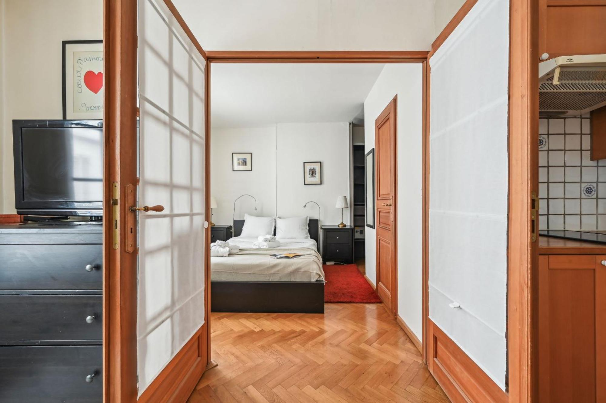 Eiffel Tower & Hotel Des Invalides - 1Br - Cityapartmentstay Париж Экстерьер фото